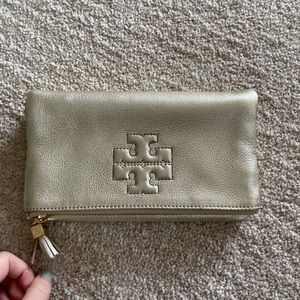Tory burch clutch